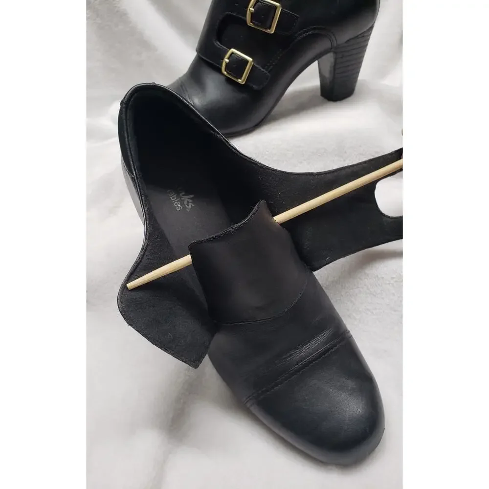 Clarks timeless black